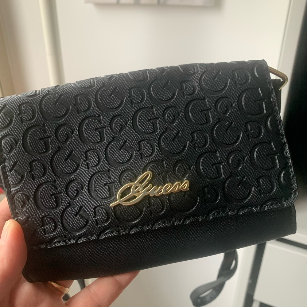 Guess, small crossbody essential purse